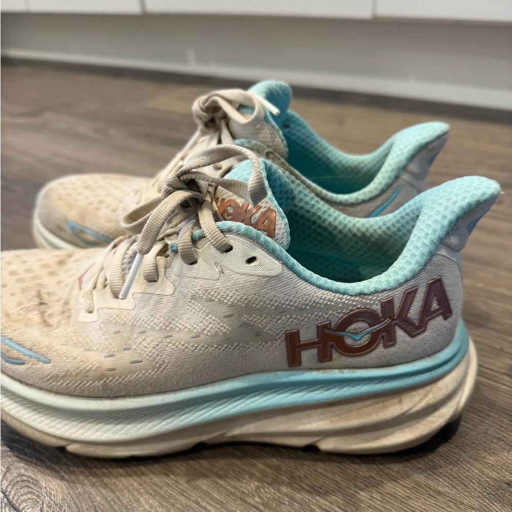Hoka Clifton 9 Size 6.5 Women’s